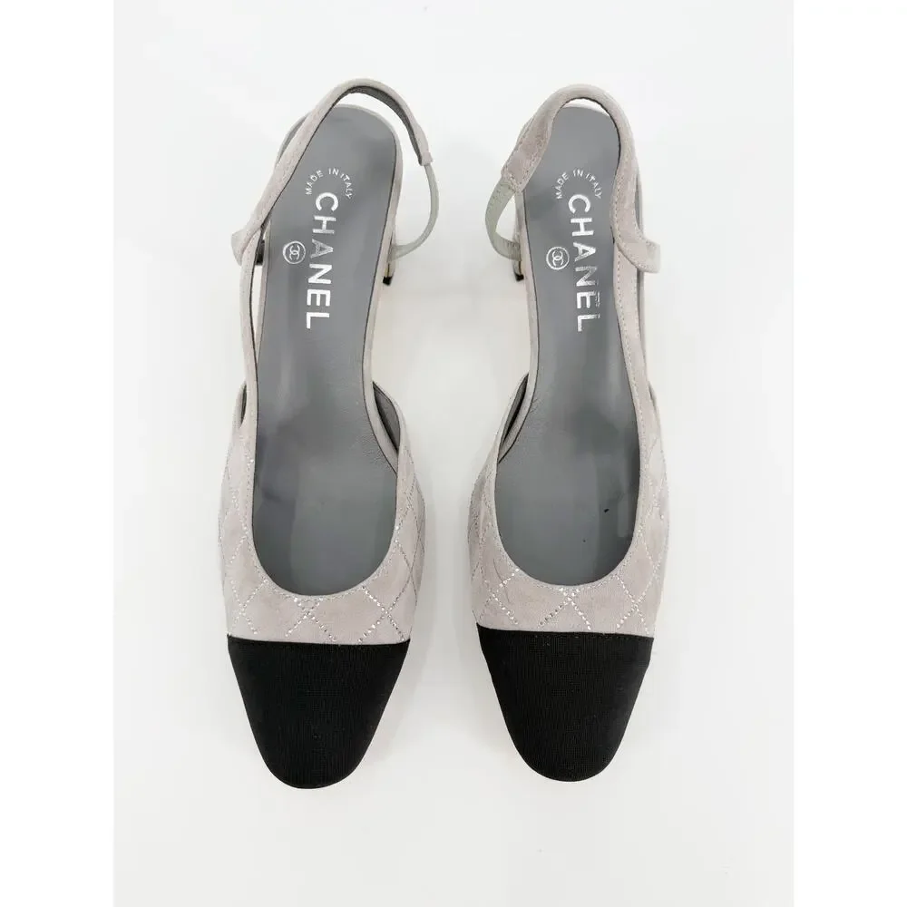Chanel Quilted Suede Slingback Gray Crystal CC Logo Pumps Heels Size 43 EU 12